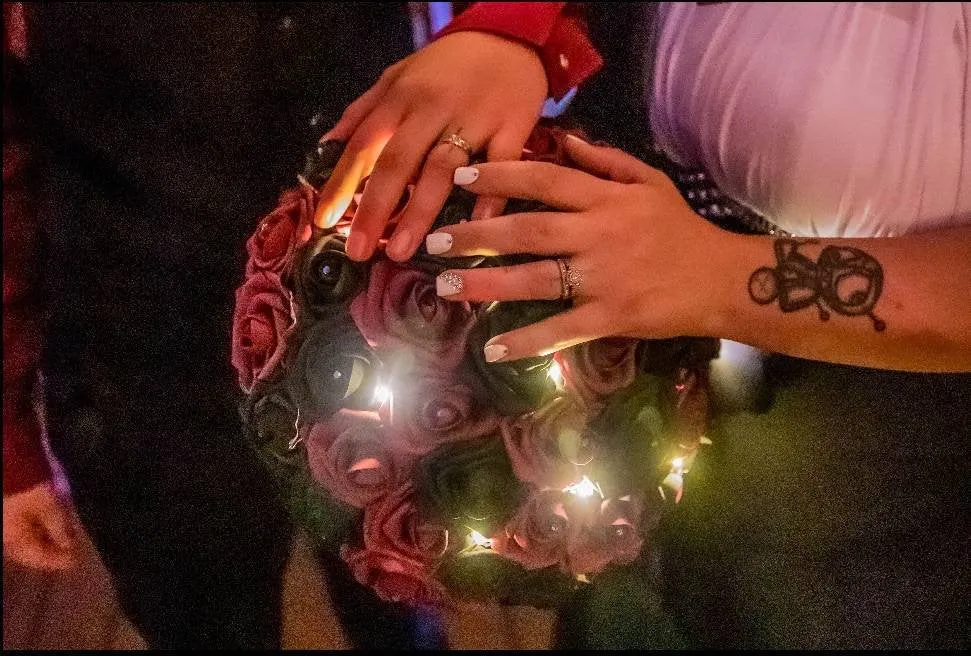 Black and Red Gothic Wedding Bouquet with LED Lights – Alternative Bridal Bouquet