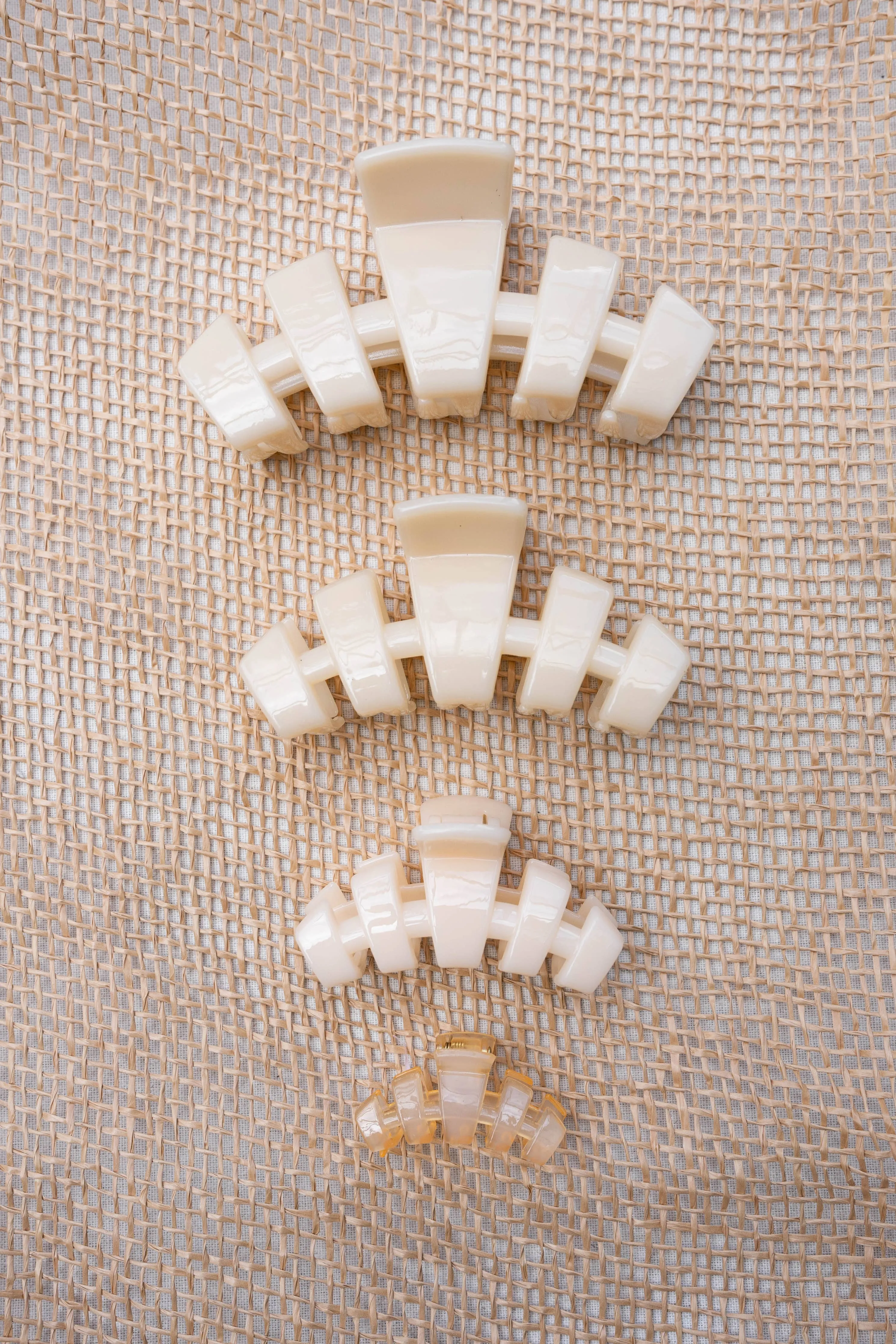 Classic Hair Clip | Tiny | Almond Beige