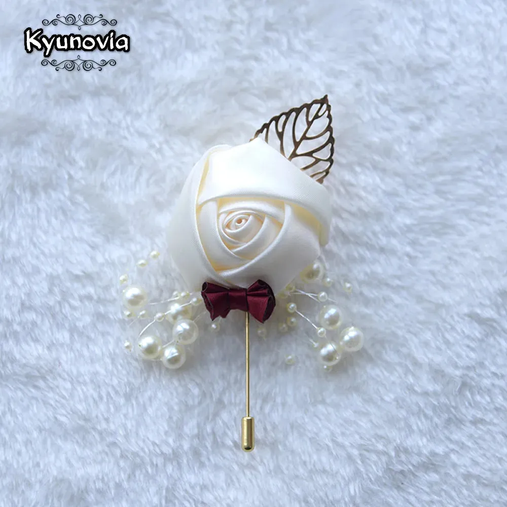 Corsage & Boutonnieres Groom Groomsmen Buttonhole Flowers