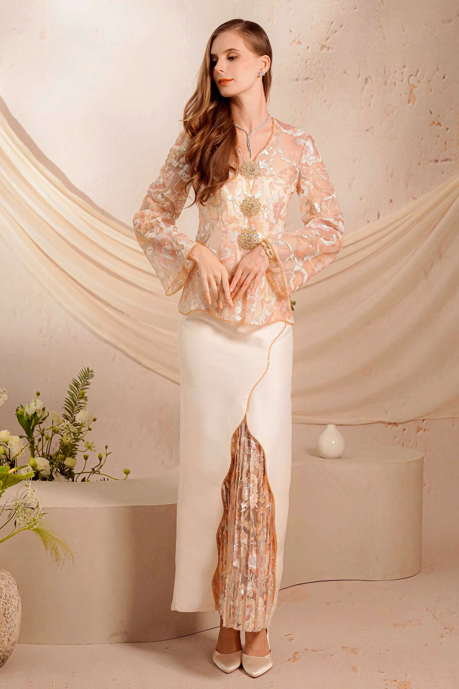 Dahlia Kebaya Set (Blush)