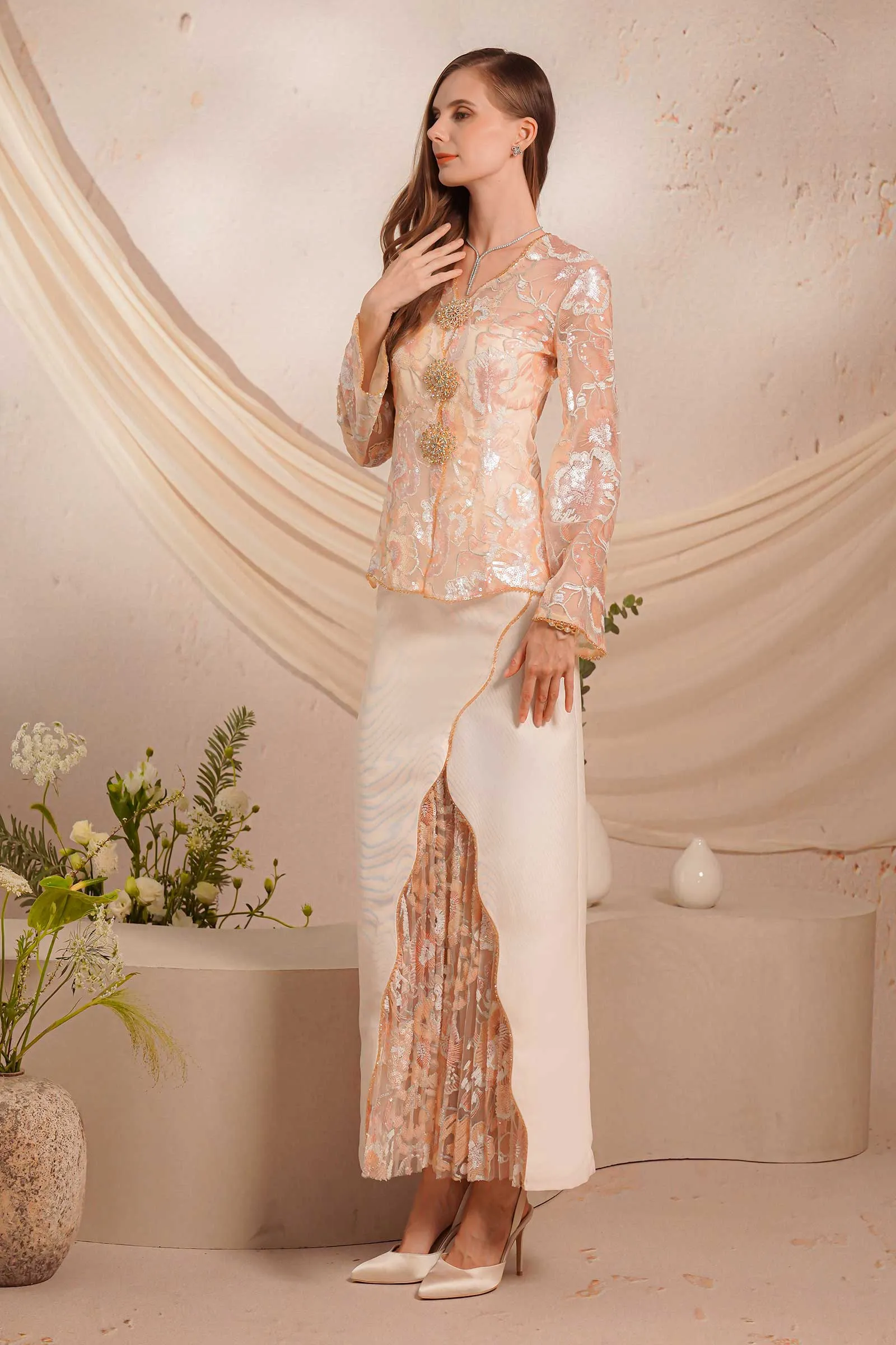 Dahlia Kebaya Set (Blush)