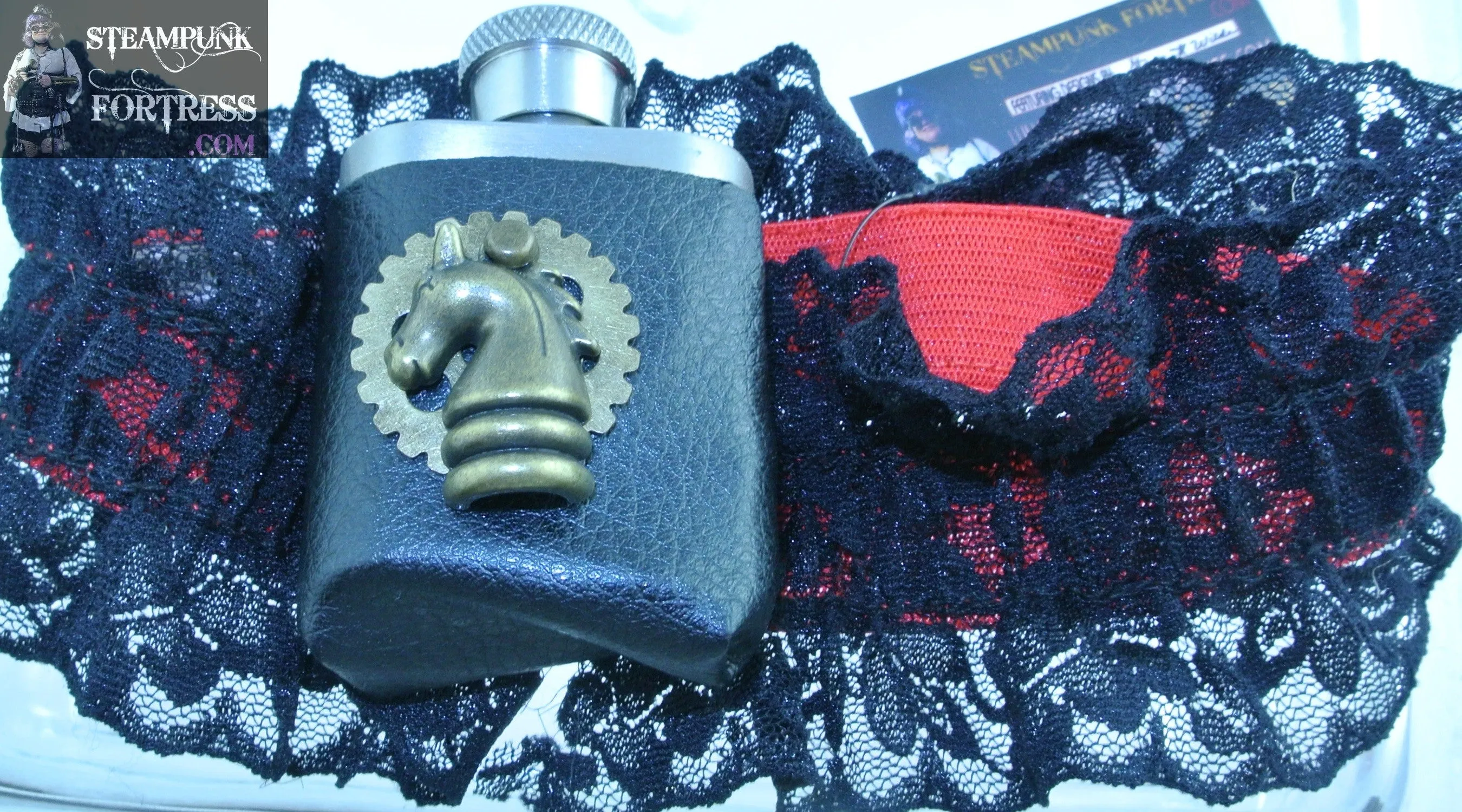 FLASK REAL 1 OZ SHOT WORKING BRASS HORSE KNIGHT CHESS PIECE ROUND WATCH CLOCK GEAR TH GEARS BLACK RED GARTER WEDDING STARR WILDE STEAMPUNK FORTRESS