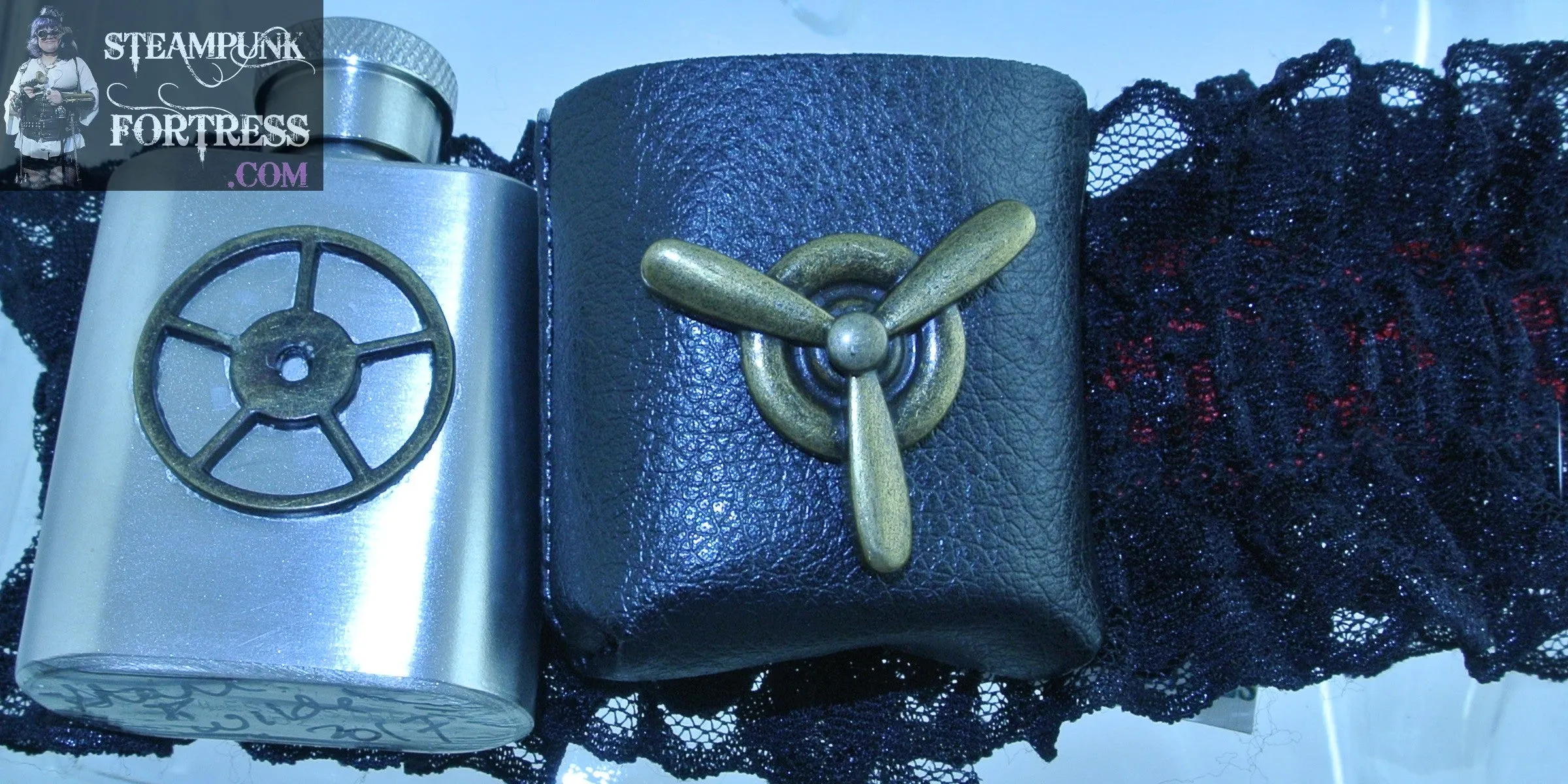 FLASK REAL 1 OZ SHOT WORKING BRASS KINETIC SPINS SPINNING PROPELLER BRASS TH WATCH CLOCK GEAR BLACK RED GARTER WEDDING STARR WILDE STEAMPUNK FORTRESS