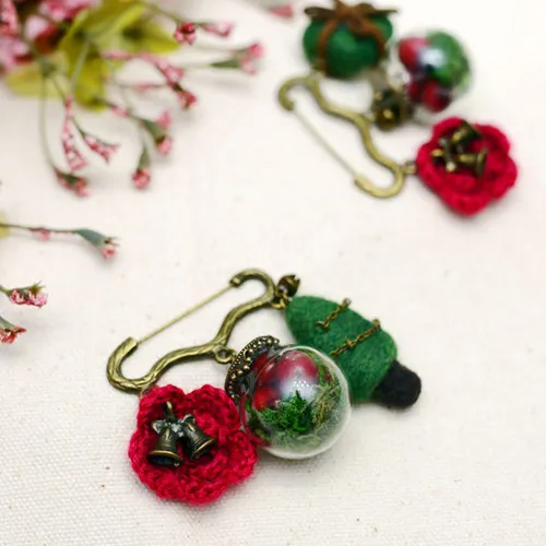 Needle Felted project Crafts Christmas knitting Tree Jewelry Brooch Hair Clip