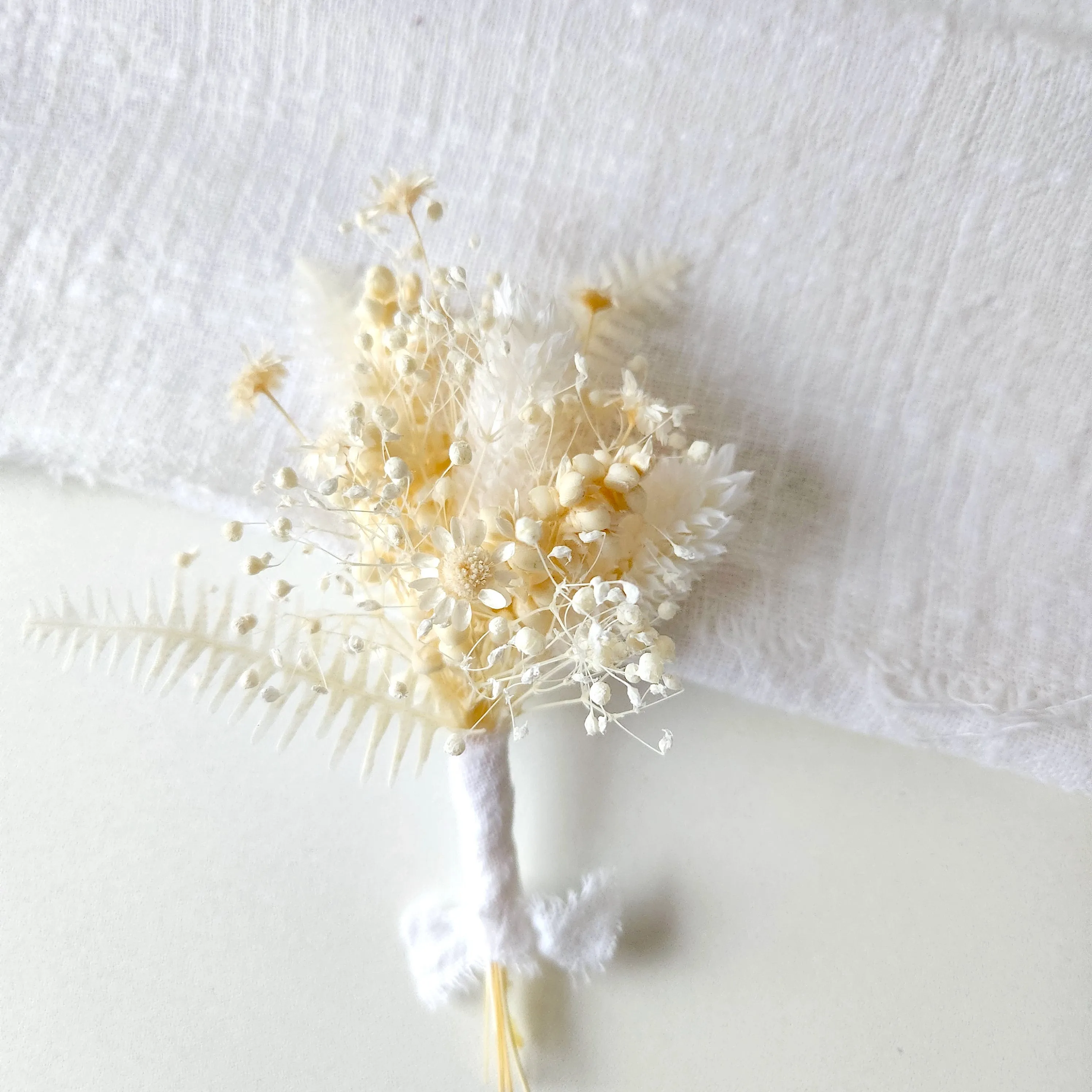 Neutral Colour Tone Boutonnieres, White and Green Dried Flower Buttonhole, Wedding Flowers