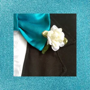Oinktastic Creme Boutonniere
