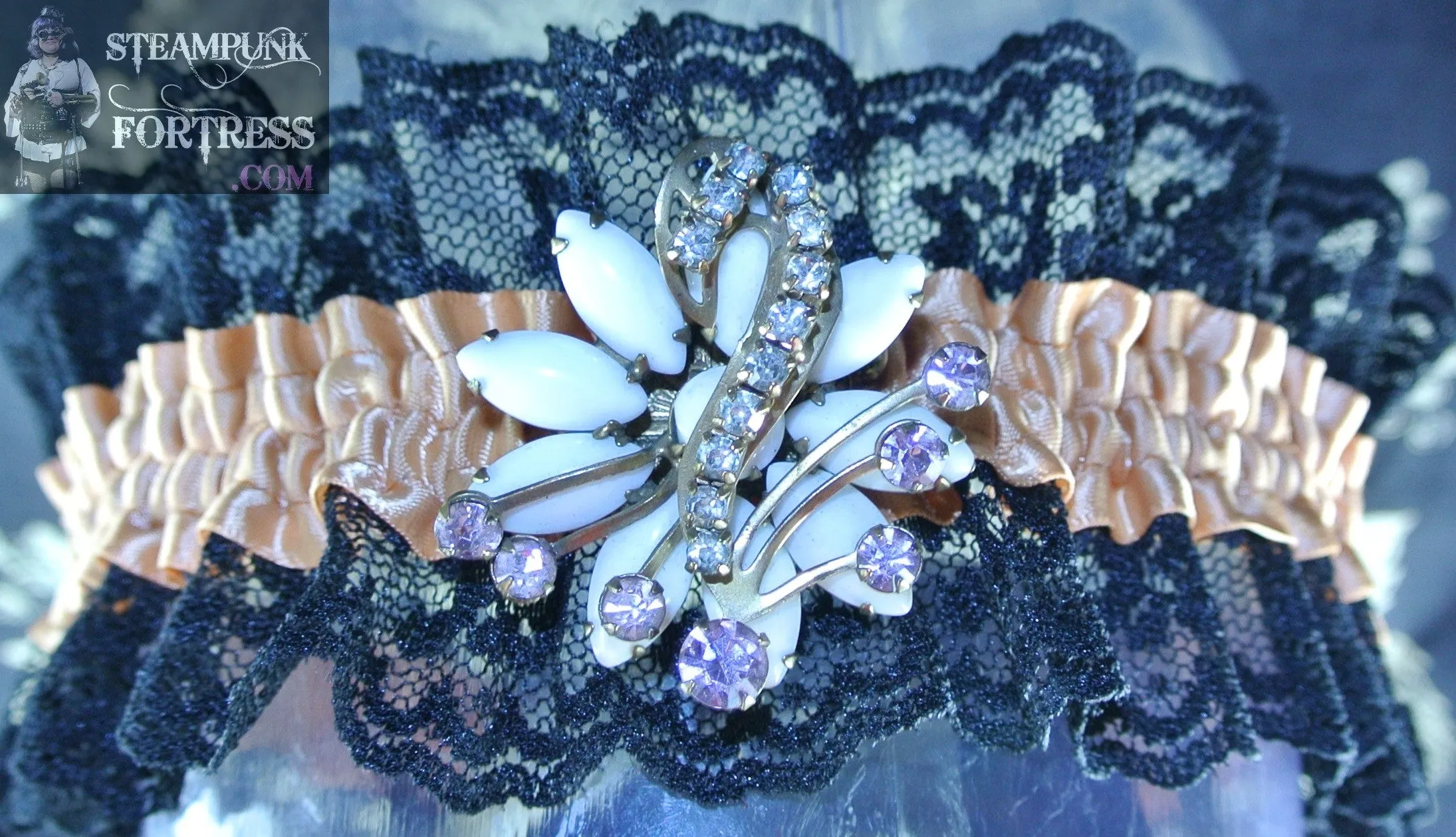 PEACH XL PLUS PIN / BROOCH REMOVABLE WHITE VINTAGE STONES PURPLE RHINESTONES BLACK LACE GARTER WEDDING NECKLACE STARR WILDE STEAMPUNK FORTRESS