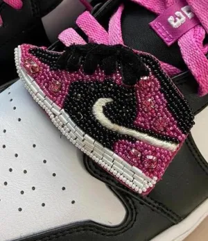 the sneaker head brooch
