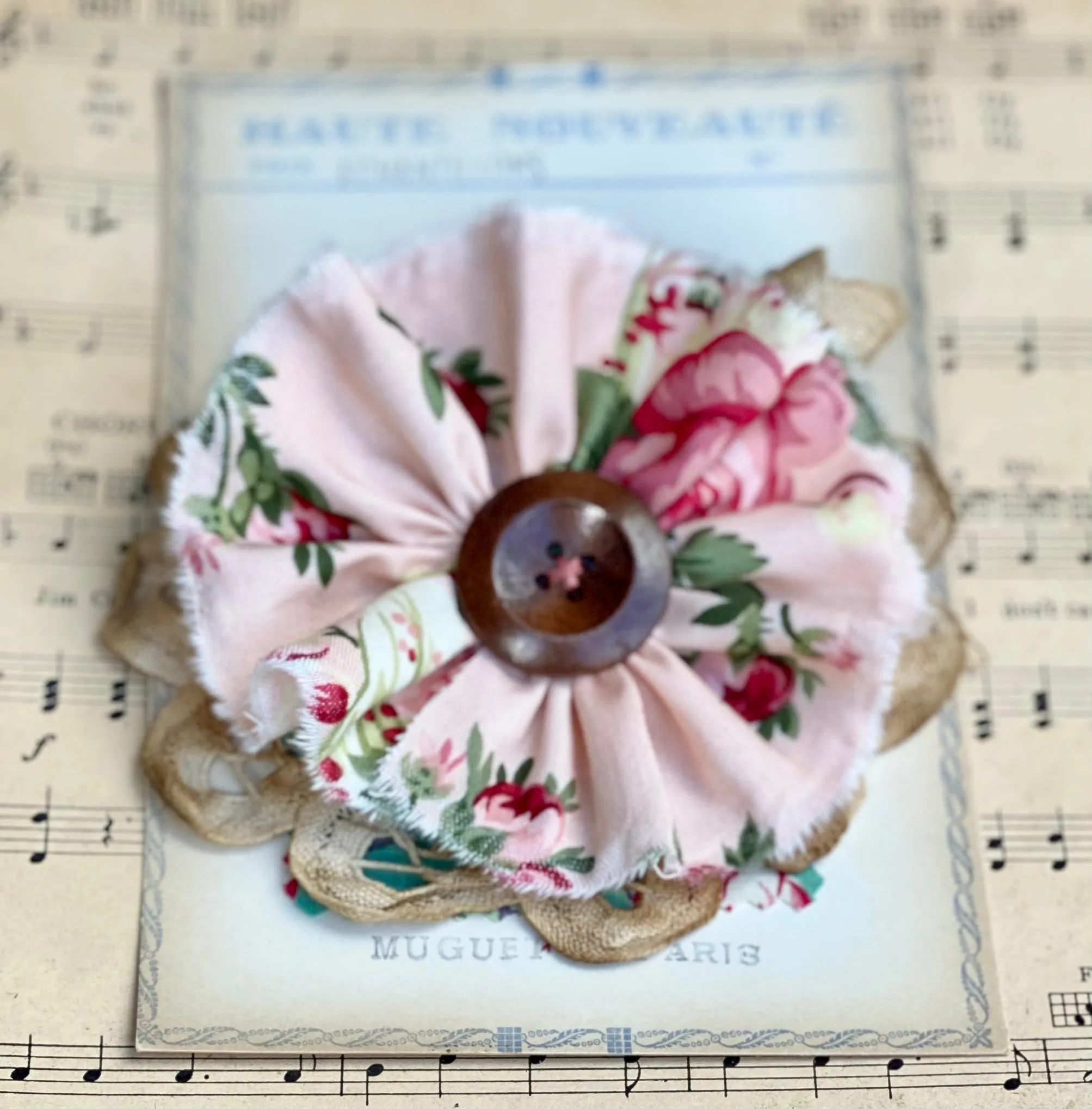 Vintage Rose and lace flower brooch.