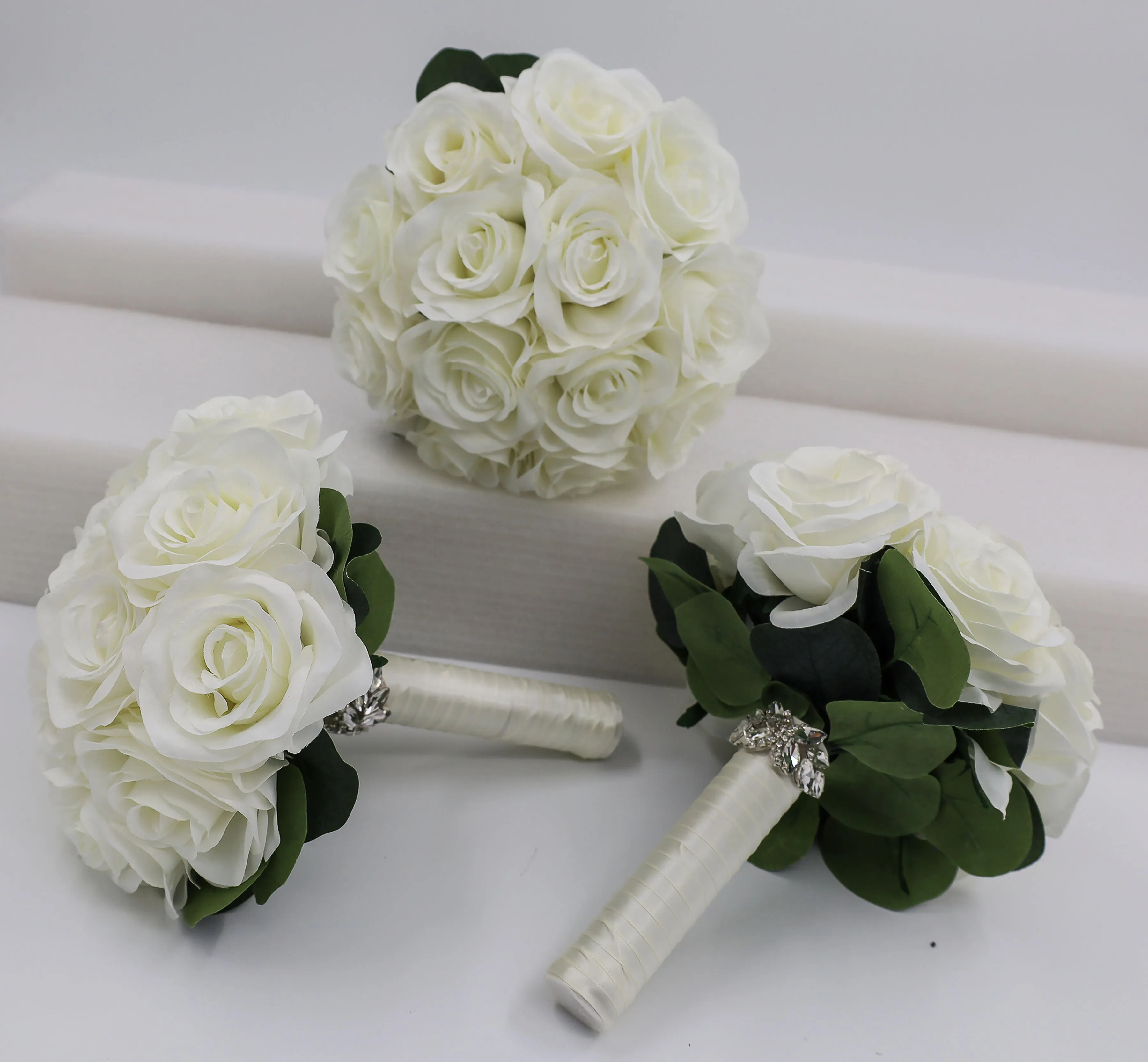 Wedding Bouquet Ivory Bridesmaids bouquets Wedding Flowers Rose Bridal Bouquet Artificial Wedding bouquets Silk Flowers Weddings