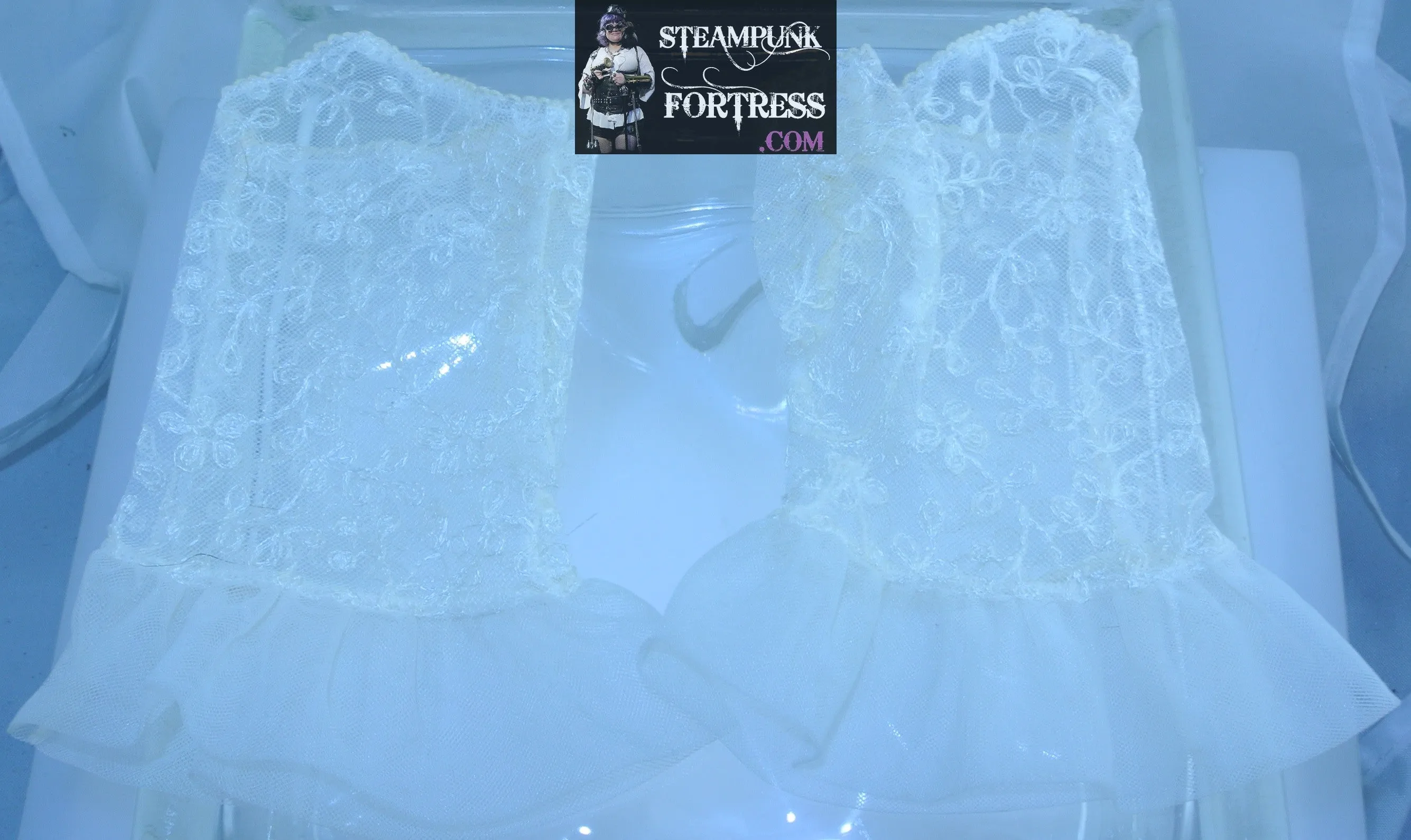 WHITE CREAM WRIST LENGTH LACE FINGERLESS GLOVES WEDDING 80S COSPLAY COSTUME HALLOWEEN- MASS PRODUCED