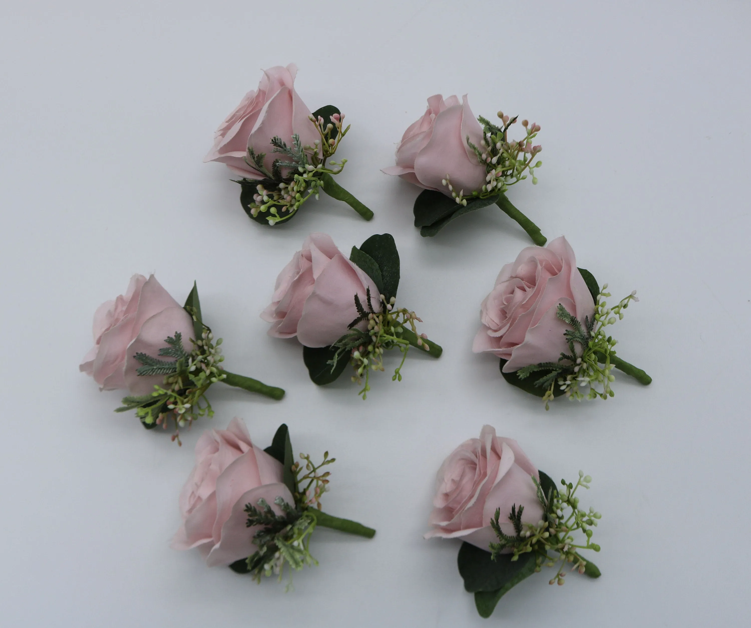 Wine Boutonnieres, Dusty Rose Boutonniere, Boutonniere for men, Wrist corsage,  wedding corsage, Prom flower, Grooms boutonniere
